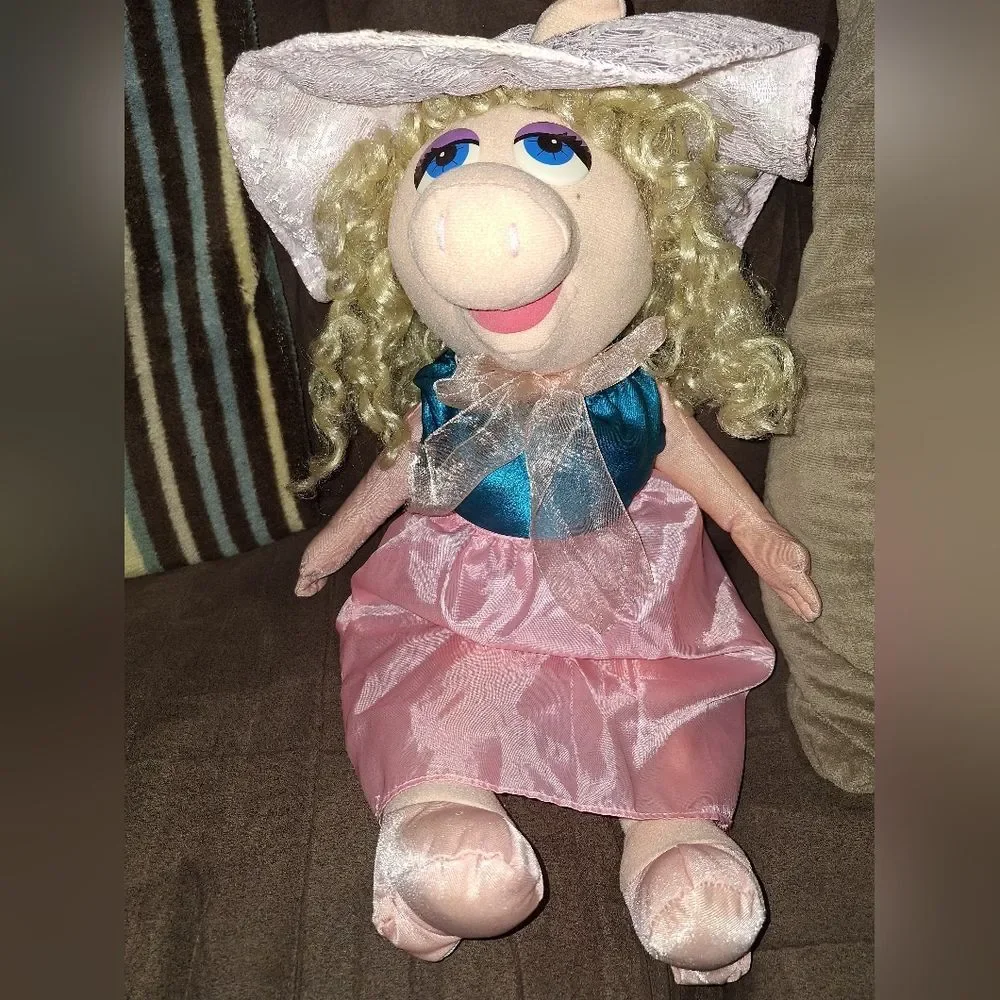 Vintage Miss Piggy Jim Henson's Toy Plush Pink Dress Rose Sun Hat